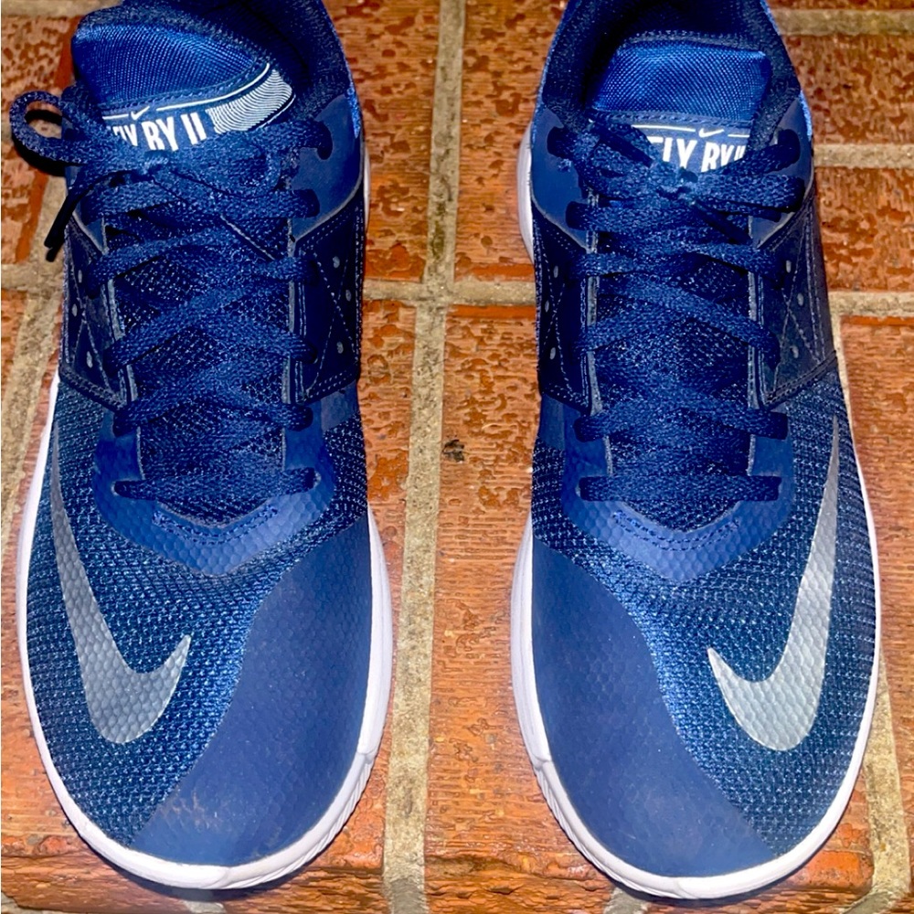 Nike Fly By Ii